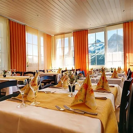 Quellenhof Hotell 2*