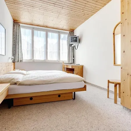 Quellenhof Hotell 2*